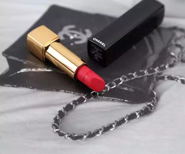 香奈儿值得入的口红色号,香奈儿口红必买色号试色