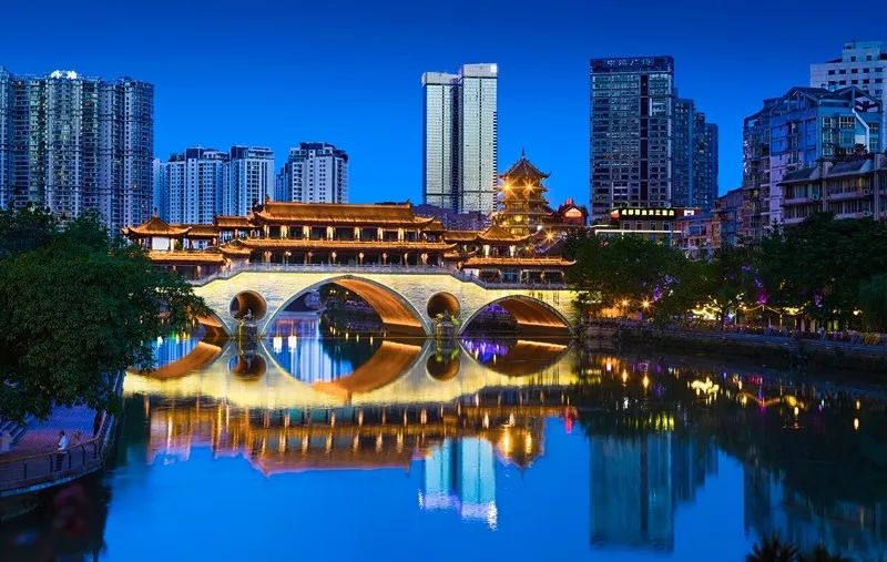 高端高层住宅|以高度与品质代言城央豪华圈