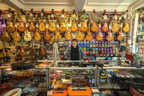 开琴行能挣到钱吗,在琴行卖琴有前景吗