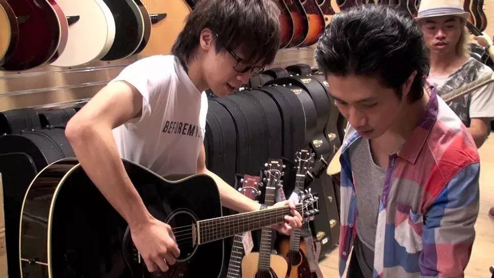 开琴行能挣到钱吗,在琴行卖琴有前景吗