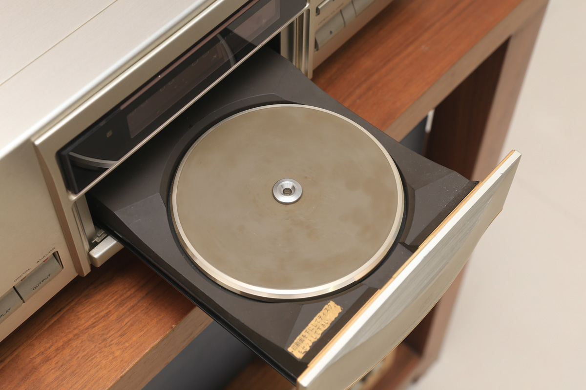 二十多年前的CD机至今售价上万，先锋PD-T09究竟实力何在？