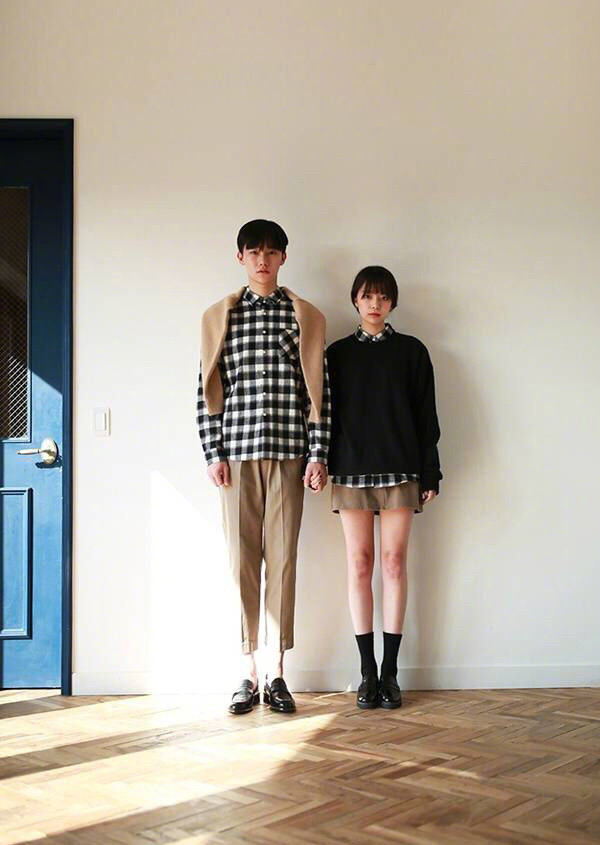 春季情侣装搭配,情侣装卫衣一男一女高级春季套装