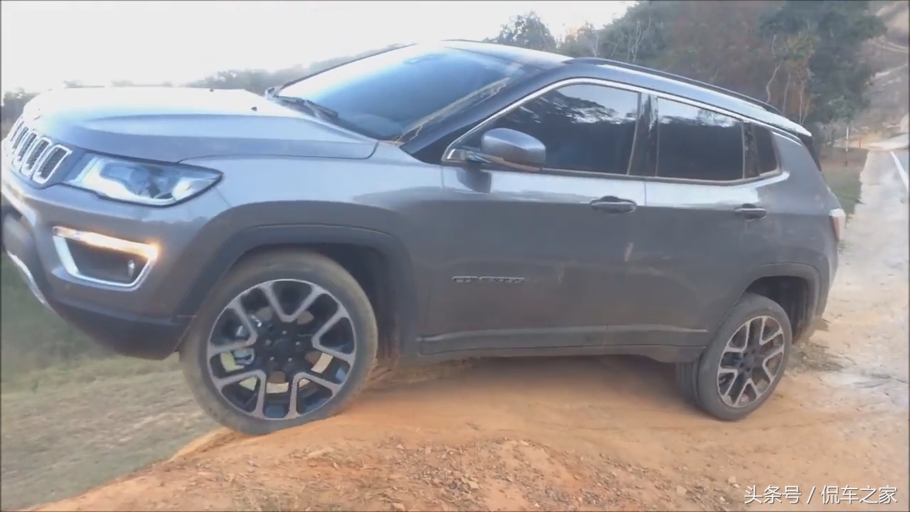 新款jeep指南者1.4t二手,2015款吉普指南者2.0进口二手行情