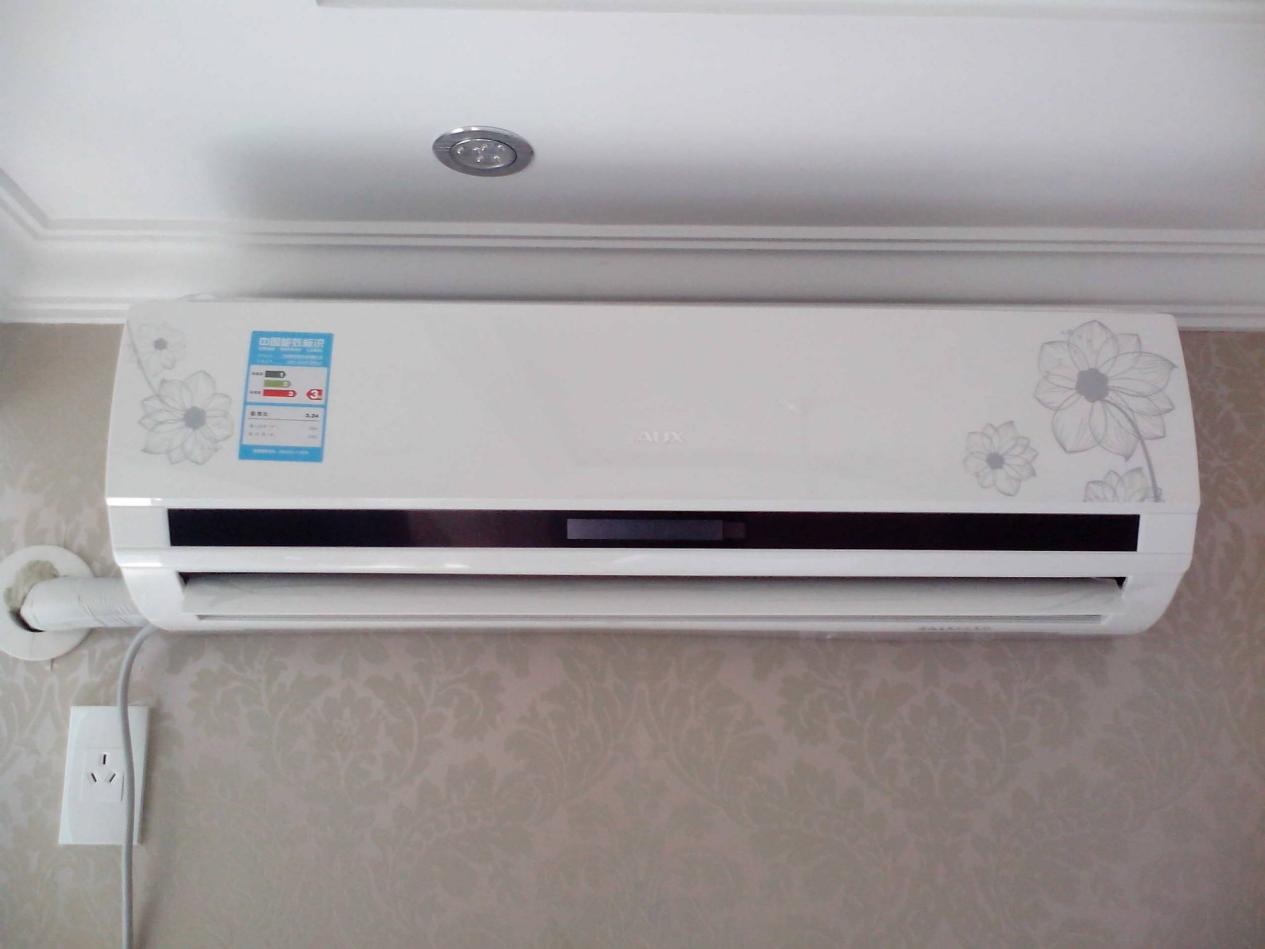 老爸买的空调没有室外机,老爸装的空调