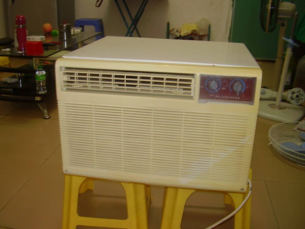 老爸买的空调没有室外机,老爸装的空调