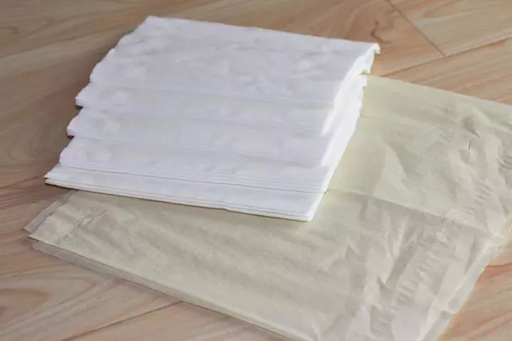 纸巾是白色好还是本色好,本色纸巾安全吗