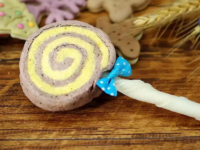 撒狗粮意思是,撒狗粮为什么不真的撒狗粮