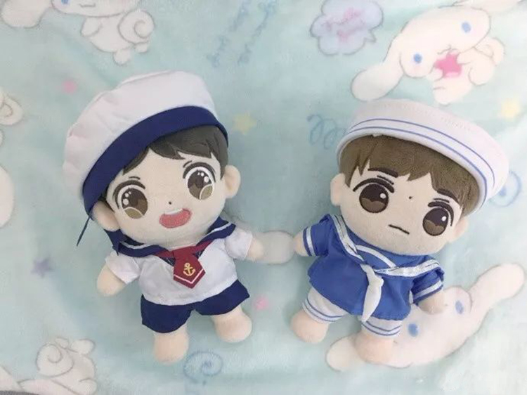 易烊千玺粉丝在直播间抢的福袋,让易烊千玺粉丝感动到哭的礼物