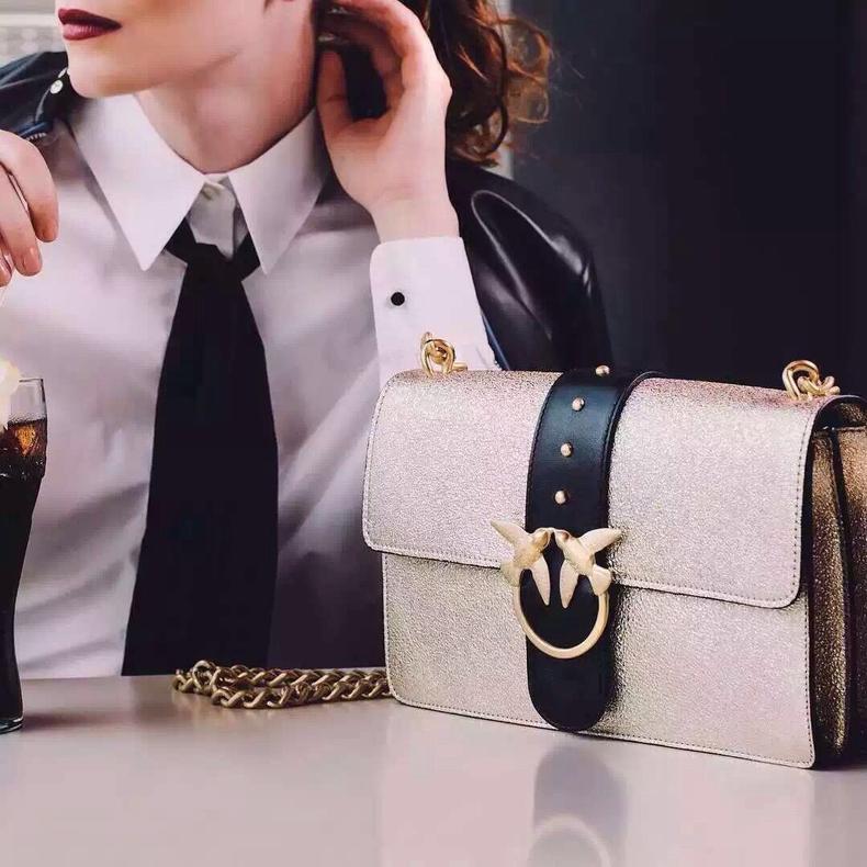 最近火爆的网红包包百搭,那些不输大牌的小众包包