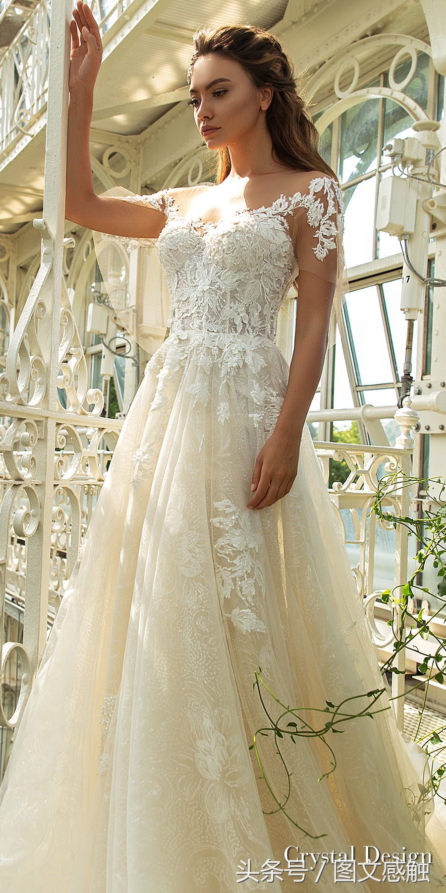 水晶设计2018婚纱“皇家花园”及高级定制新娘礼服