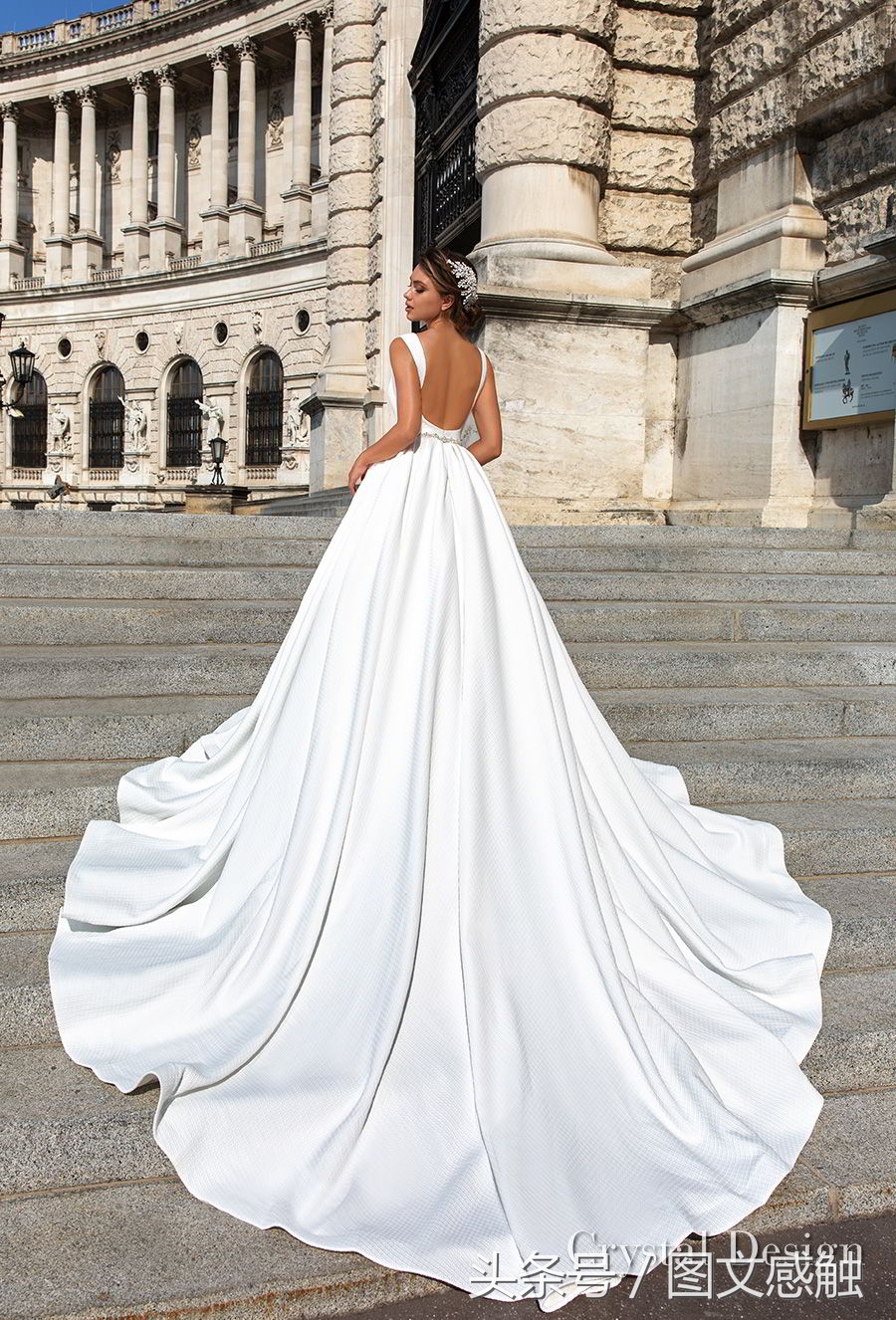 水晶设计2018婚纱“皇家花园”及高级定制新娘礼服