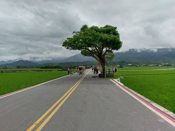 文本直送科技新闻:宏达电旗舰智慧型手机「HTC10」崭新体验，十分完美！