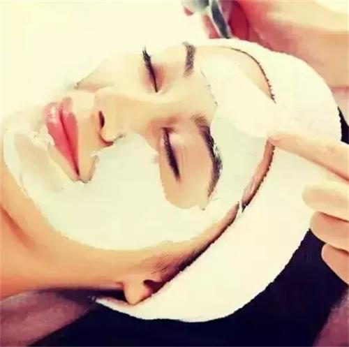 敷完面膜需要洗脸吗99%的人都错了,护肤达人敷面膜