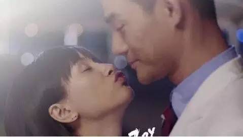 欢乐颂救急不救穷,欢乐颂小曲失恋痛哭