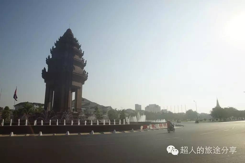 越南胡志明奥黛店,在胡志明街头偶遇穿奥黛的美女