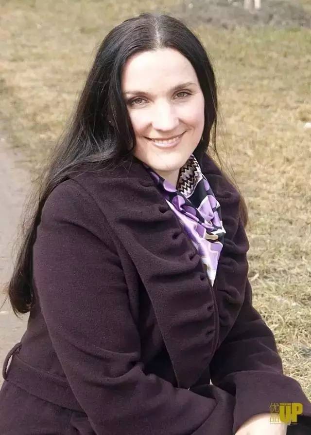 美术中西结合的艺术表现手法,艺术与文化相融合绘画出精品佳作