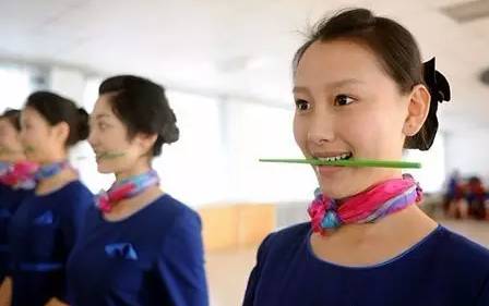 拍照时的各种笑容技巧,拍照如何微笑