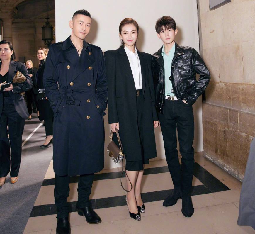 蹭时装周通稿,明星蹭秀时装周