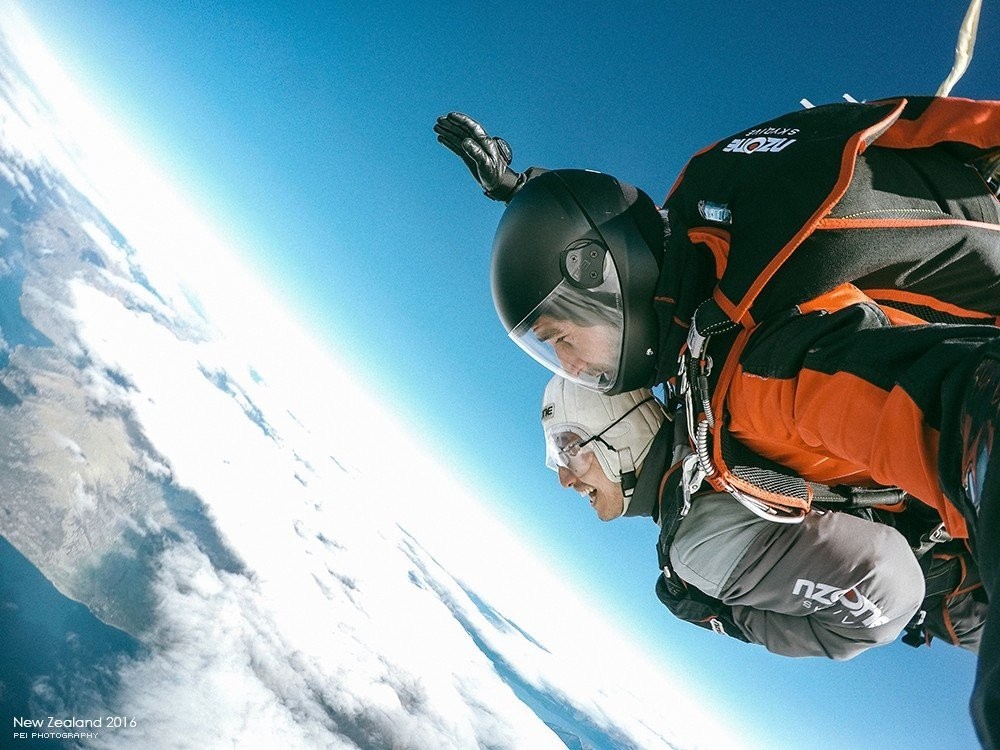 高空跳伞可不可怕,高空跳伞值得玩吗