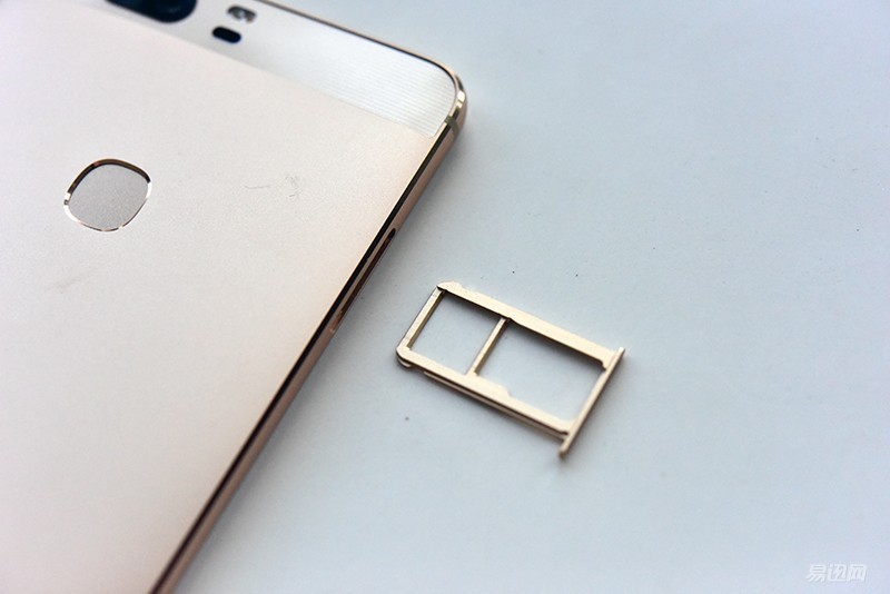 荣耀v8特色,荣耀v8是旗舰版吗