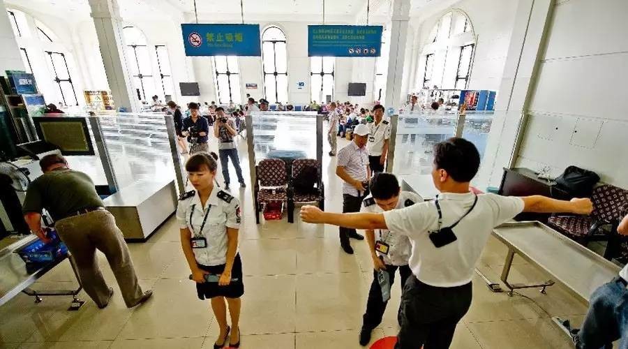 安检的辐射对手机有影响吗,安检的辐射对食物有污染吗
