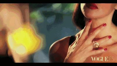 温柔小嘴，性感大嘴，您说说哪个更美？