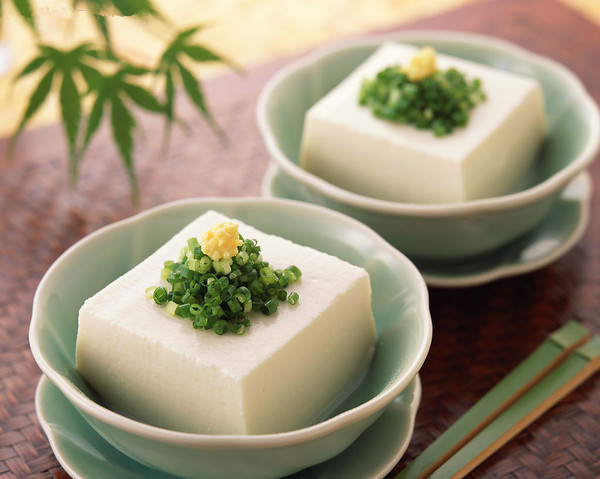 怀孕初期吃什么食物容易流产,孕妇初期饮食禁忌食物