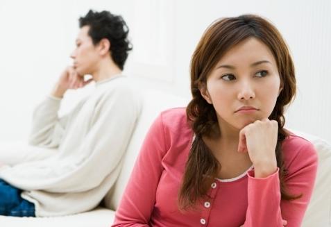 堂姐在我家白吃白住还唆使老公跟我离婚，这日子没法过了!