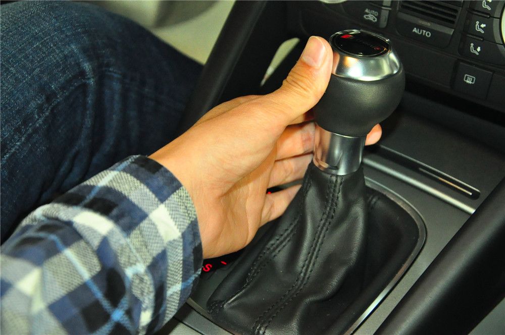 奥迪a3时尚型和高尔夫rline,买高尔夫8代还不如买奥迪a3二厢