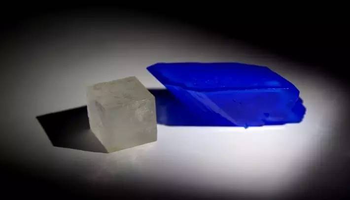 人造宝石最简单的方法,人造宝石怎么制作
