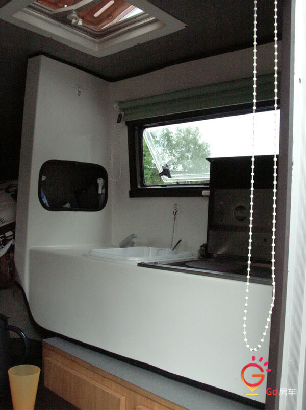 鐟炲吀silva瓒呰交瓒婇噹鑳屽寘,鐟炲吀silva瓒婇噹鑳屽寘娴嬭瘎