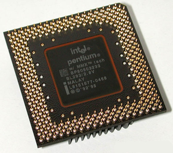 英特尔和amd的cpu哪个更好,amd和英特尔顶级cpu对比