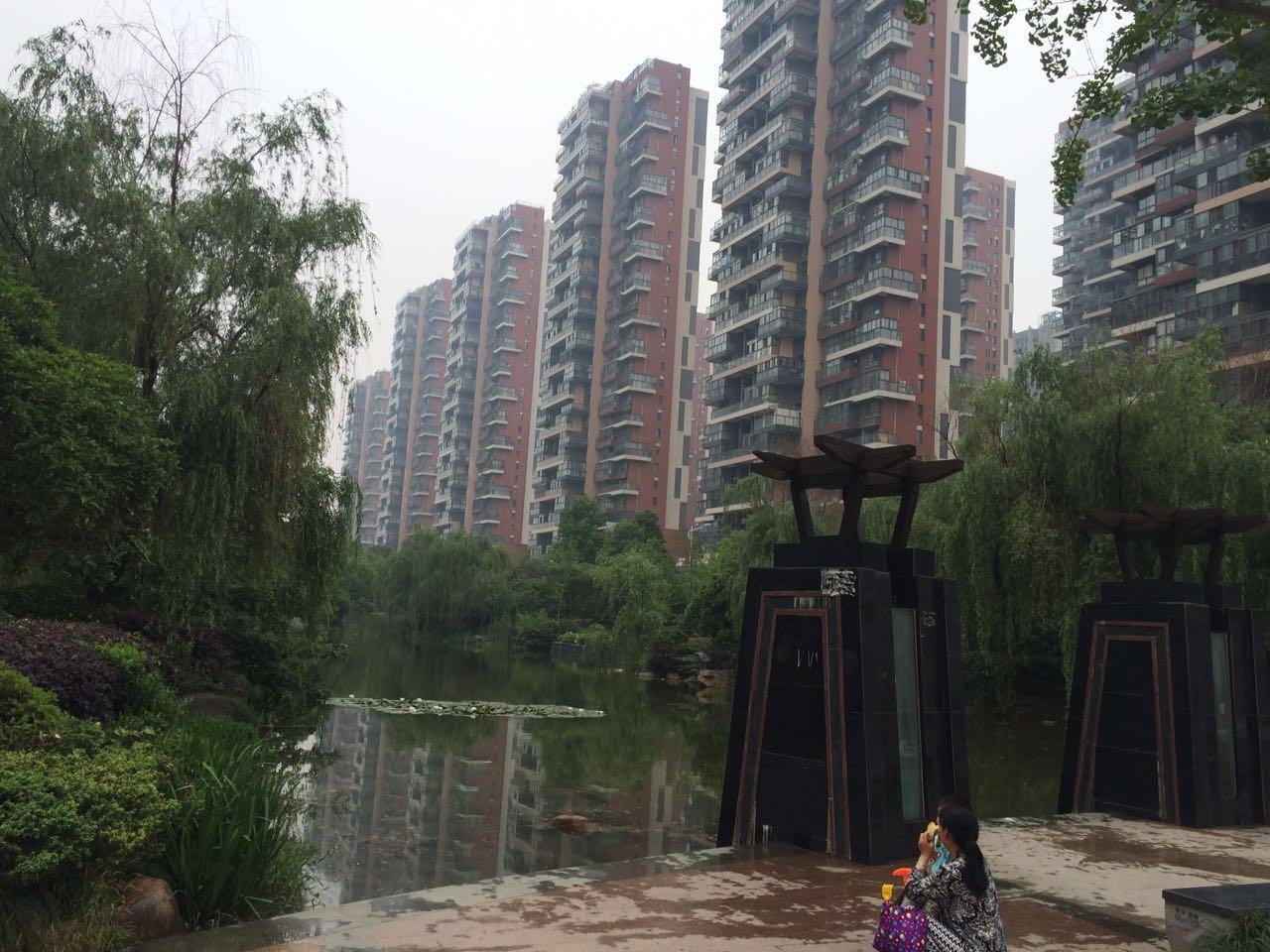 淮矿东方蓝海和万达揽湖苑比较,淮矿东方蓝海视频