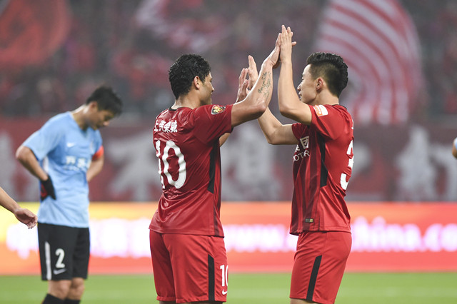 上港三叉戟胡尔克,胡尔克上港首发