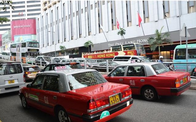 香港12代皇冠出租车,香港出租车换新车