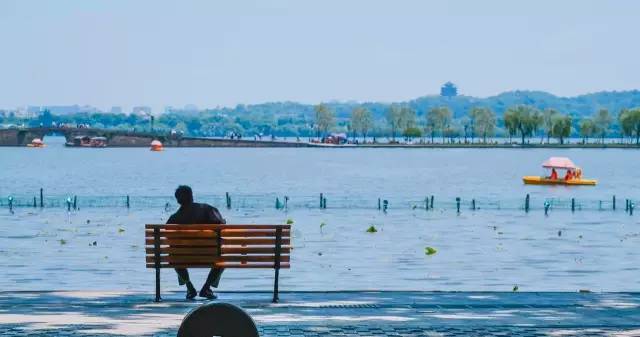 杭州玩一天怎样安排行程,在杭州玩两天攻略怎么做