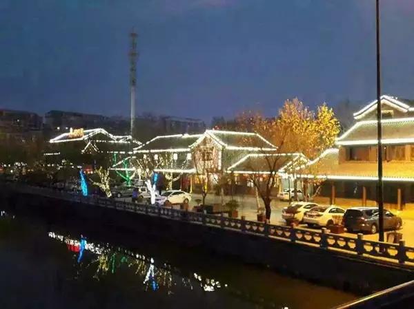 夜市迷人美丽烟火夜景,越夜越撩人的夜景