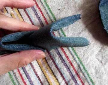 用旧牛仔裤做好看的挂墙收纳袋,旧牛仔裤改造车载收纳袋