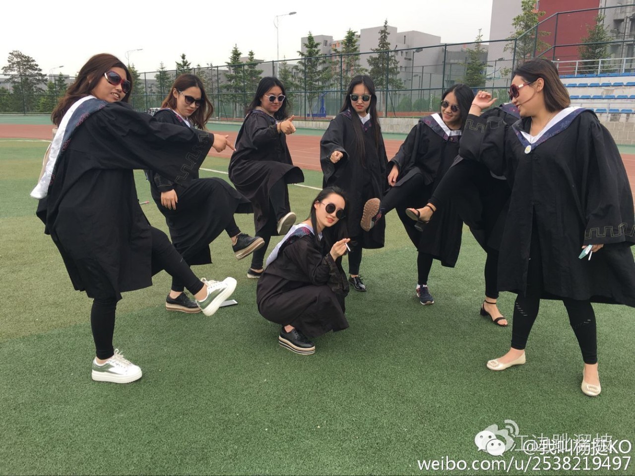 北华大学毕业照如此多彩看咱吉林学生多有才