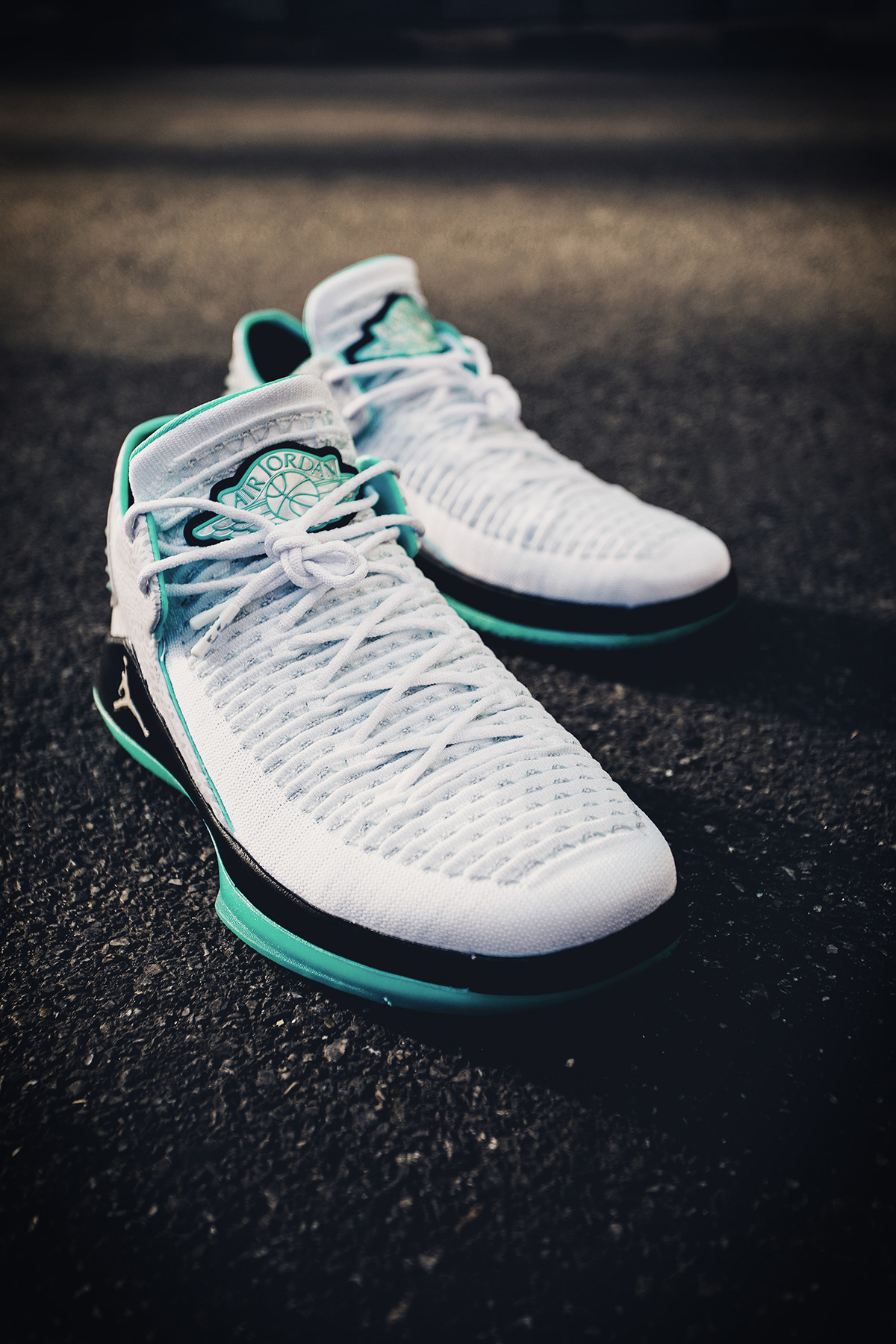 开箱上脚耐克篮球鞋,第一双airjordan正代鞋款在中国