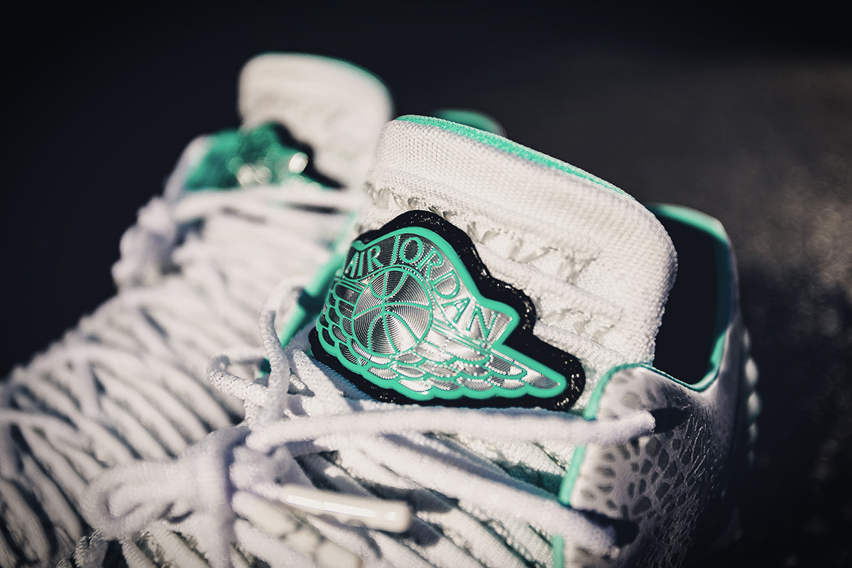 开箱上脚耐克篮球鞋,第一双airjordan正代鞋款在中国