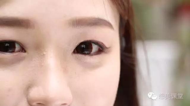 街拍必备日杂风妆容,小清新元气妆