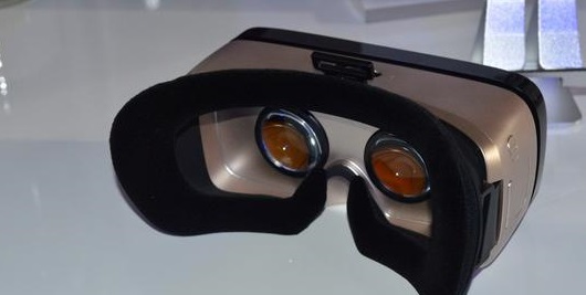 手机+VR头盔，华为、中兴、乐视哪家强？