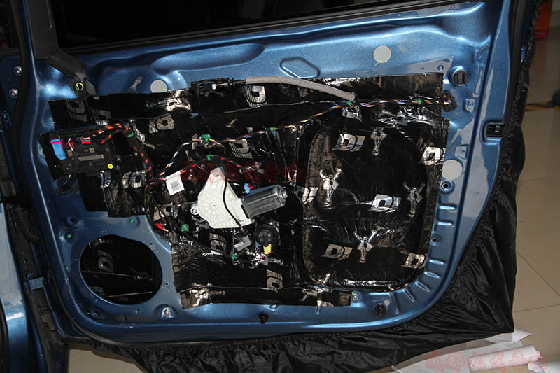 2018款大众途安音响改装升级,大众途安汽车音响改装