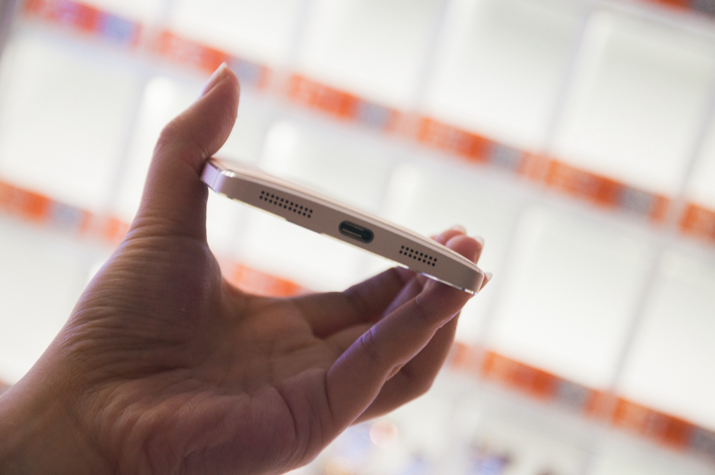 4G+64G顶配版乐视X800狂降千元为哪般？