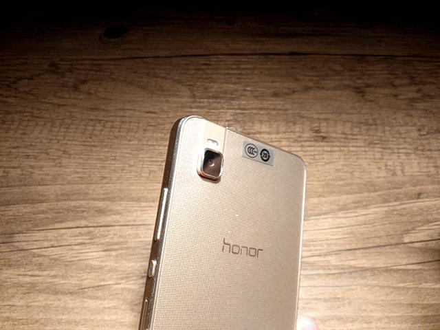 翻转吧摄像头，前后都能照出完美的照片：荣耀7i体验