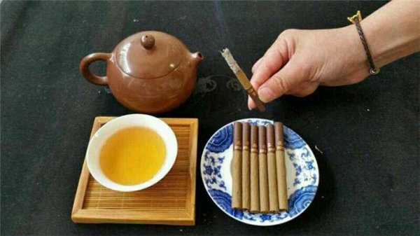 好茶配好水生活有滋味,好茶配好酒越喝越富有