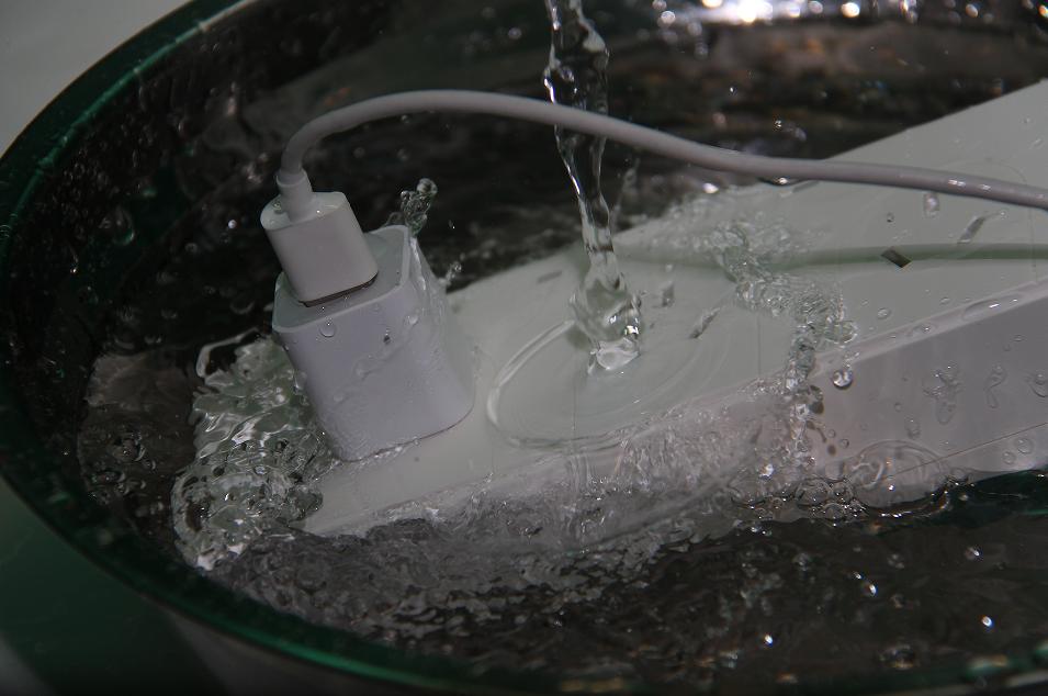 防触电插排,防触电排插