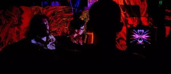 爱丽丝梦游仙境唯美景色,爱丽丝梦游仙境超美场景