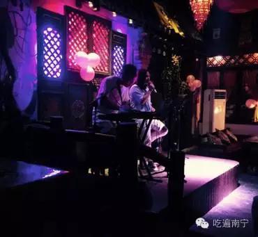 江北区可以看球的夜宵店,江北可以看球赛的酒吧